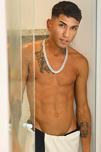 Arthur-Castro Bisexual Male Escort Photo 1