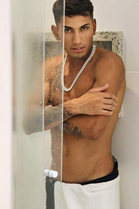 Arthur-Castro Bisexual Male Escort Photo 5