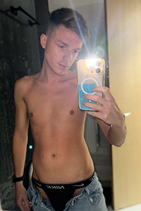 Ash-Lee Gay Male Escort Photo 6