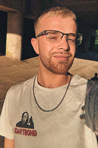 John-Smith Gay Male Escort Photo 2