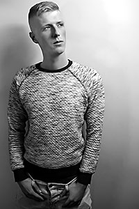 Junior-Manchester Gay Male Escort Photo 4