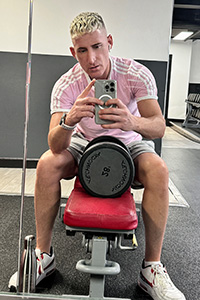Karl-Bennett Gay Male Escort Photo 3