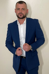 Kenzo-Steele Gay Male Escort Photo 2