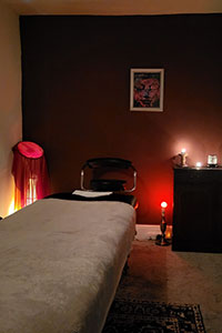 Tantric-Touch Bisexual Male Massage Photo 5